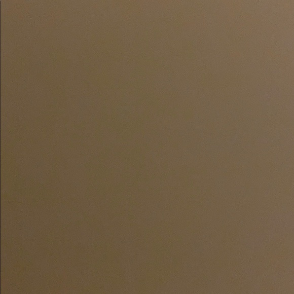 Meet your Posher, Liz - Picture 1 of 1